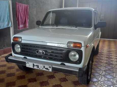 LADA (VAZ) Niva 2008