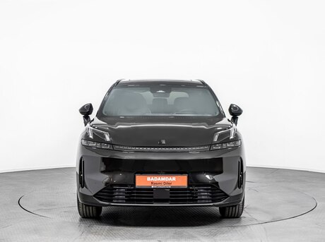 Lynk & Co 08