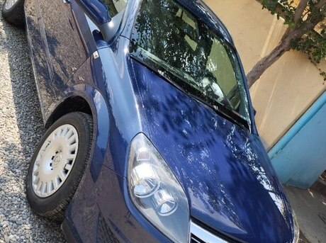 Opel Astra 2009