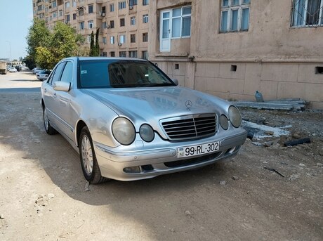 Mercedes E 220 d 2000