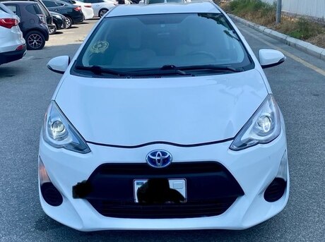 Toyota Prius C 2016