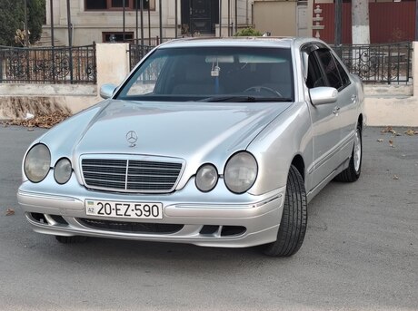 Mercedes E 220 1999