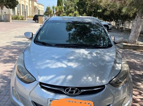 Hyundai Elantra 2013
