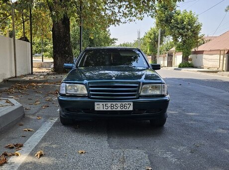 Mercedes C 180