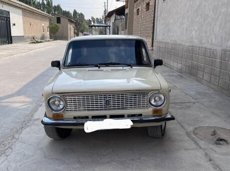 LADA (VAZ) 21011 1981