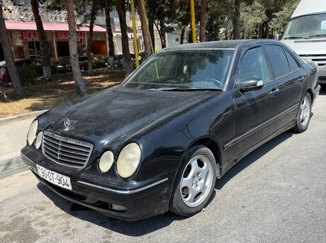 Mercedes E 220 2000