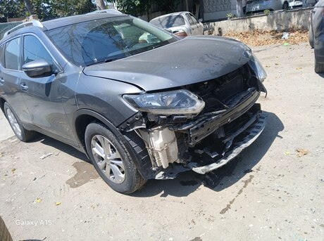 Nissan X-Trail 2015