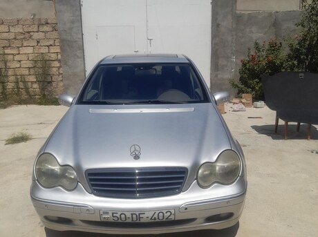 Mercedes C 240