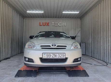 Toyota Corolla 2005