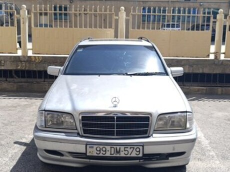 Mercedes C 180