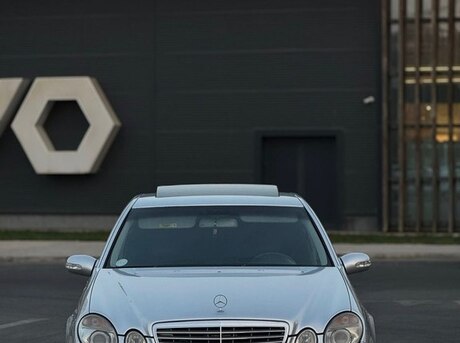 Mercedes E 320