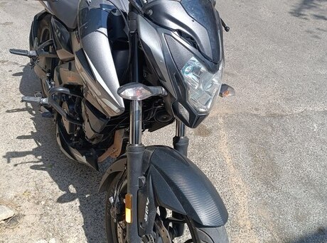 Bajaj Pulsar NS 200