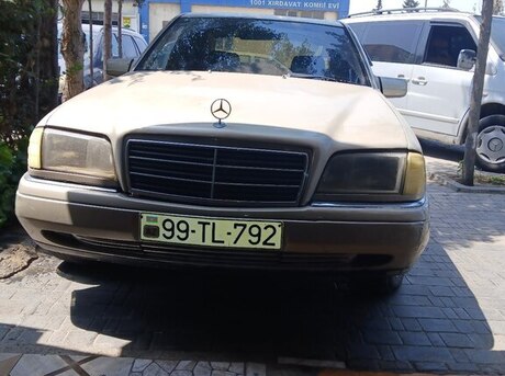 Mercedes C 180