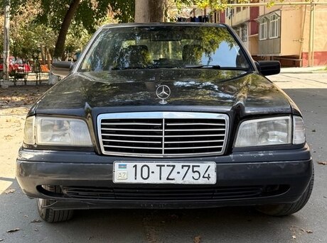 Mercedes C 180