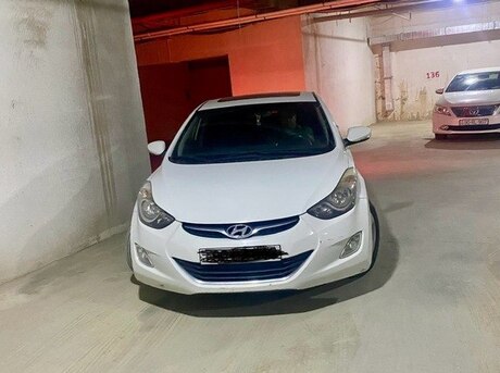 Hyundai Elantra 2011