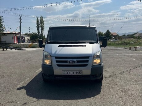 Ford Transit 2010