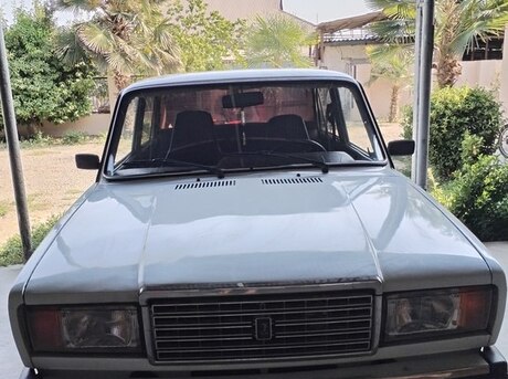 LADA (VAZ) 2107
