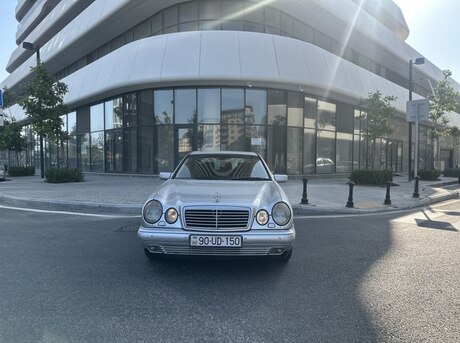 Mercedes E 280