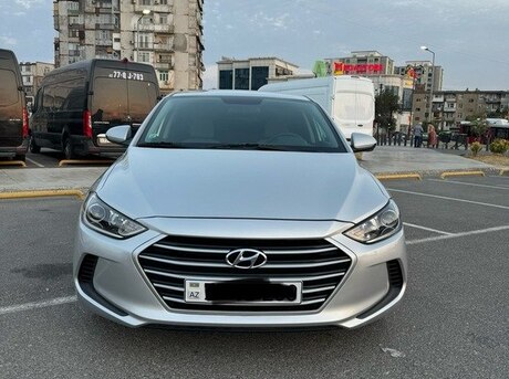 Hyundai Elantra 2016