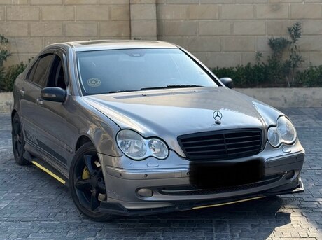 Mercedes C 230