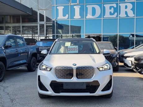 BMW iX1