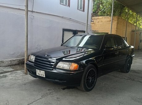Mercedes C 230