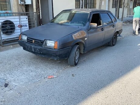 LADA (VAZ) 21099