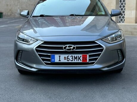 Hyundai Elantra