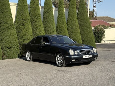 Mercedes E 260 2000