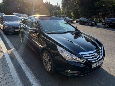 Hyundai Sonata 2010
