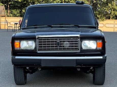 LADA (VAZ) 2107