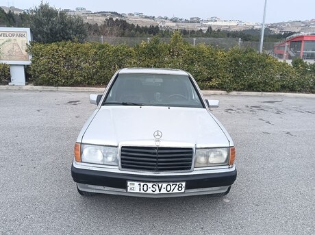 Mercedes 190