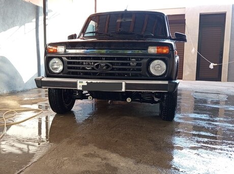 LADA (VAZ) Niva 2023