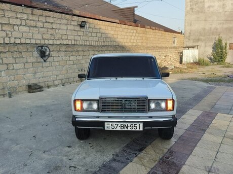 LADA (VAZ) 2107