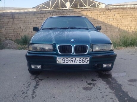 BMW 318 1983
