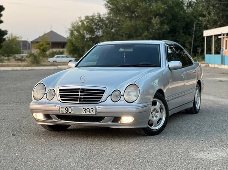 Mercedes E 240 2001