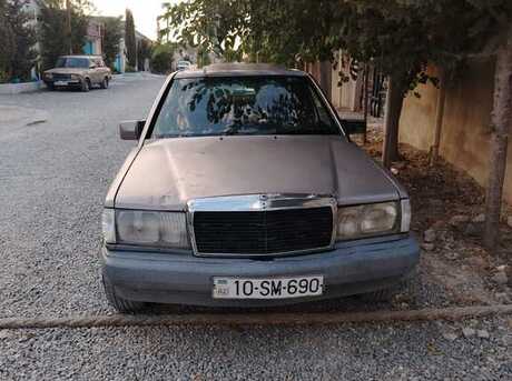 Mercedes 190