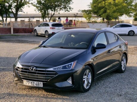 Hyundai Elantra 2019