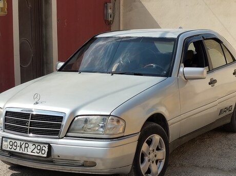 Mercedes C 180