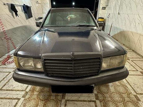 Mercedes 190