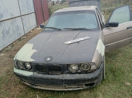 BMW 525