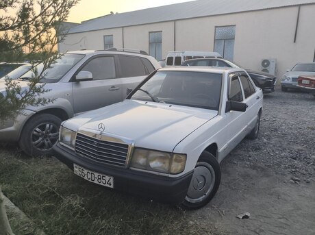 Mercedes 190
