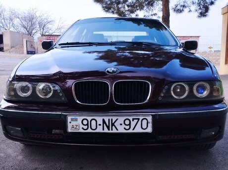 BMW 523