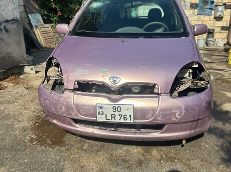 Toyota Vitz 2000