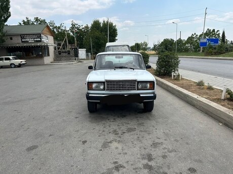 LADA (VAZ) 2107