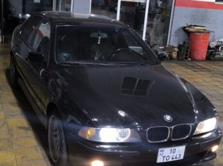 BMW 528