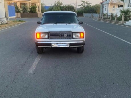 LADA (VAZ) 2107