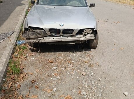 BMW 525
