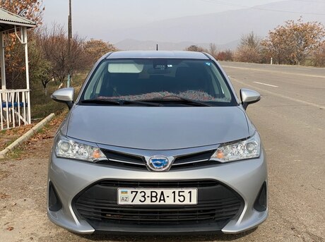 Toyota Corolla Fielder 2018