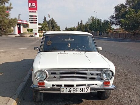 LADA (VAZ) 21011
